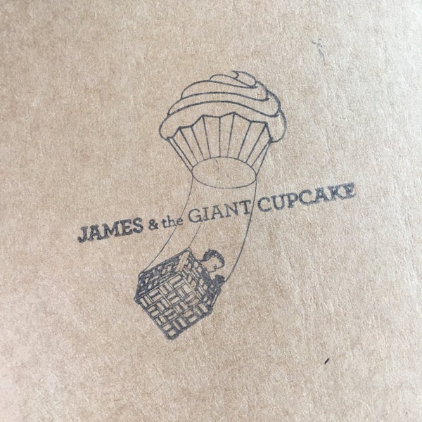 Photo prise au James and The Giant Cupcake par Alan P. le2/18/2017
