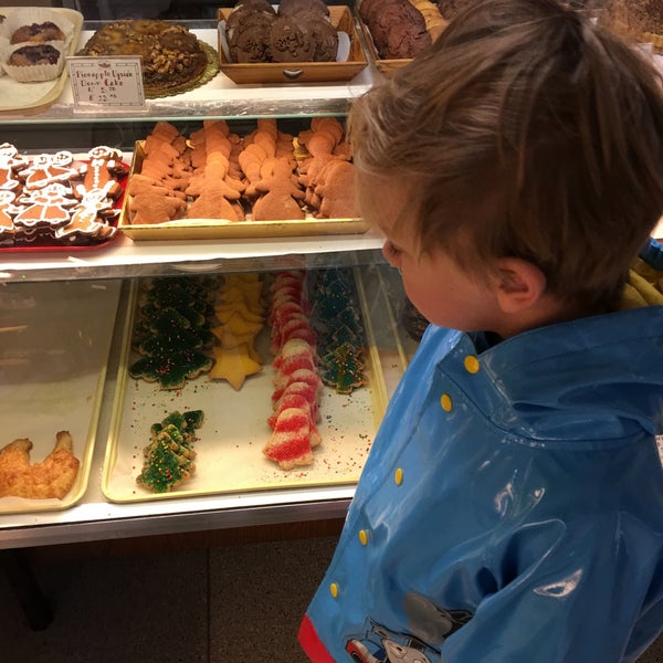 Ladyfingers Desserts Dessert Shop in Oakland