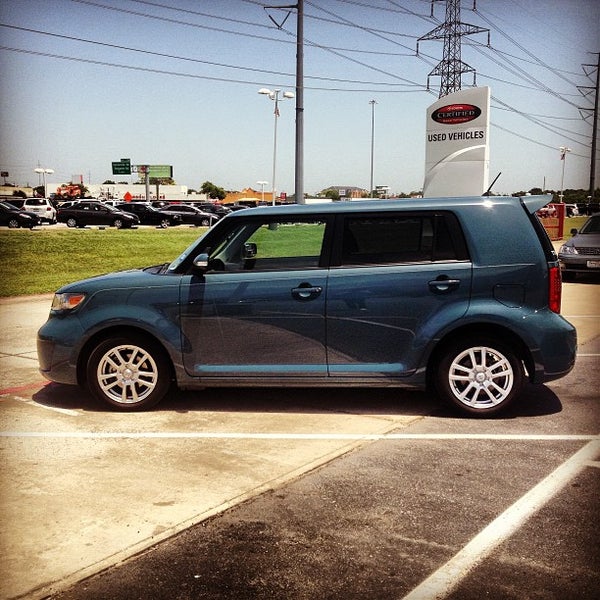 Foto tomada en Sport City Toyota  por Rey C. el 6/28/2013