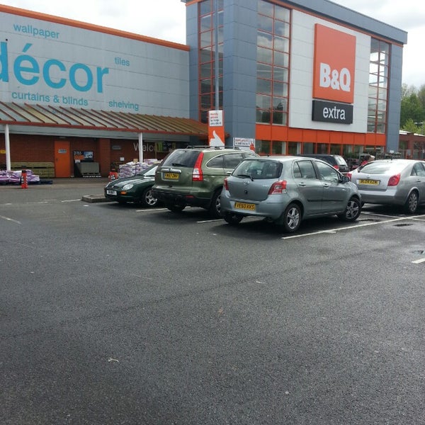 B&Q Extra Hardware Store