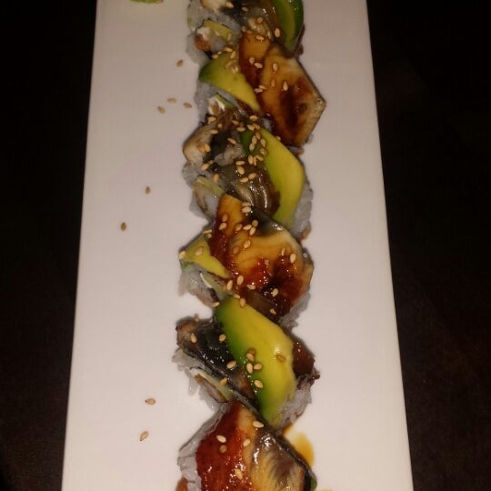 Foto tirada no(a) Gekko Sushi and Lounge por EMANATED FROM DETROIT D. em 4/16/2014