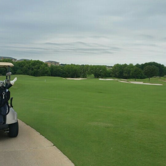 Снимок сделан в The Golf Club at Star Ranch пользователем Estal8r 5/15/2016