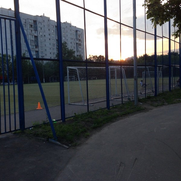 школа 1100 адрес