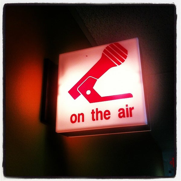 B93.9 New Country Radio Station