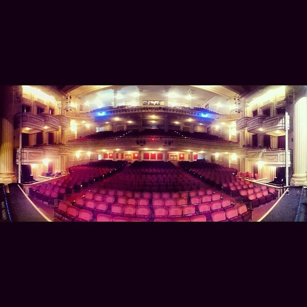 Shubert Theatre Downtown New Haven 247 College St