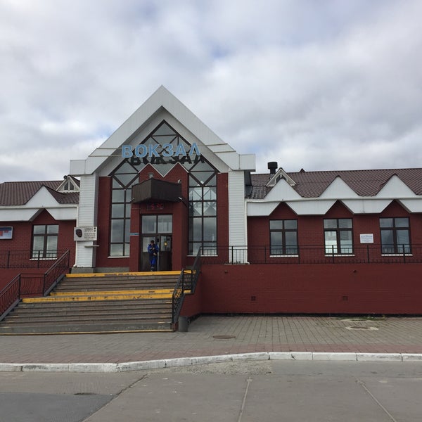 Железнодорожная станция коротчаево. Станция коротчаево. Железнодорожная станция коротчаево. Станция коротчаево ямало-ненецкий. Наливной терминал на станции коротчаево пбт.