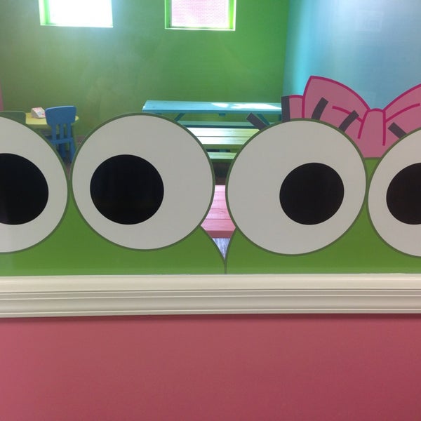 sweetFrog Premium Frozen Yogurt Hendersonville, NC
