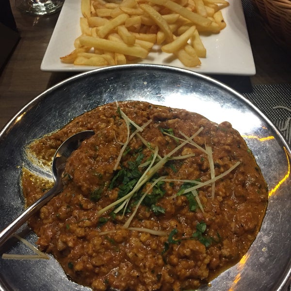 Das Foto wurde bei Karachi Grill Restaurant von Hamdan A. am 3/16/2018 aufgenommen