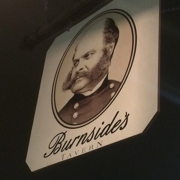 รูปภาพถ่ายที่ Burnside&#39;s Tavern โดย Eric N. เมื่อ 3/17/2014
