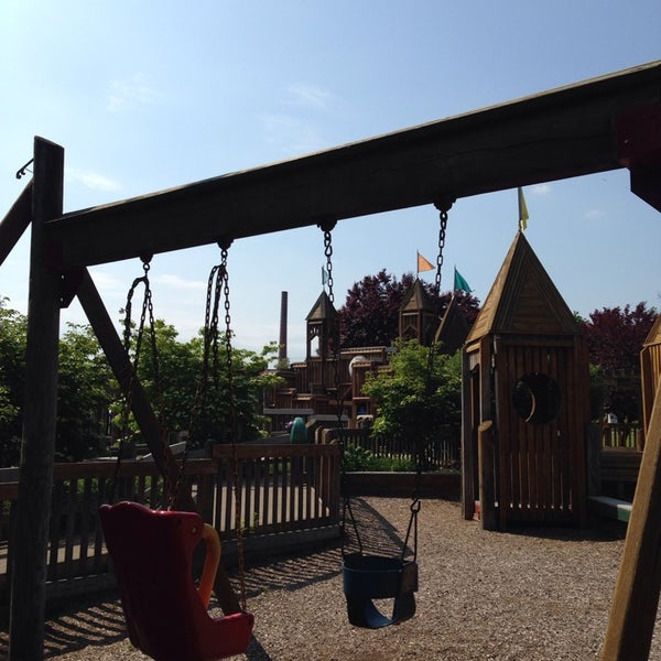 Kidsgrove Playground 914 Orange St