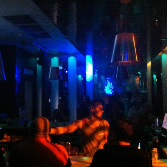 10/17/2012にAlex T.がScore Barで撮った写真