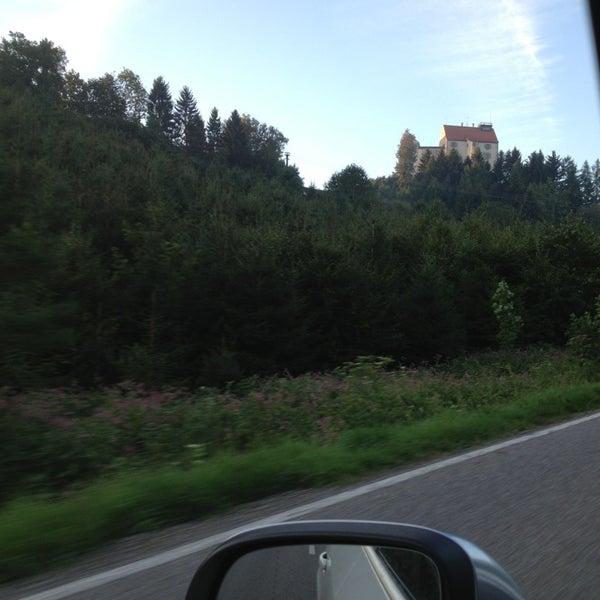 Снимок сделан в Schloss Waldburg пользователем Dennis H. 8/21/2013