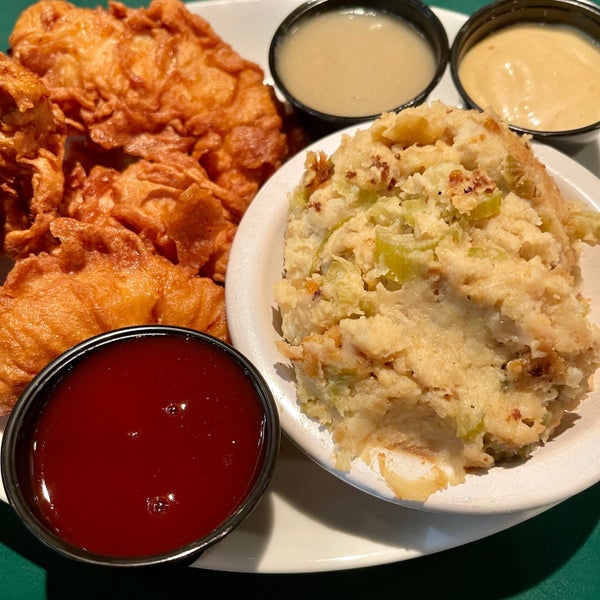 Roasters Downtown Sandy Springs 6225 Roswell Rd