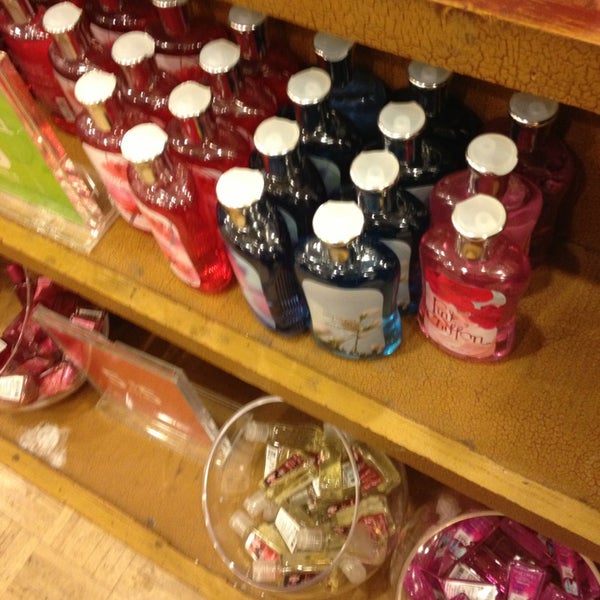 Bath & Body Works Downtown Indianapolis 1 tip from 322 visitors
