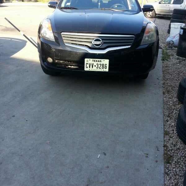 Serna's Tire Services Automotive Repair Shop in Pflugerville