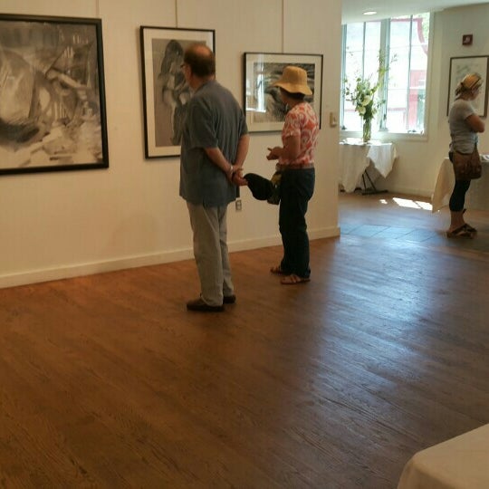 The Yellow Barn Studio and Gallery Art Gallery in Glen Echo