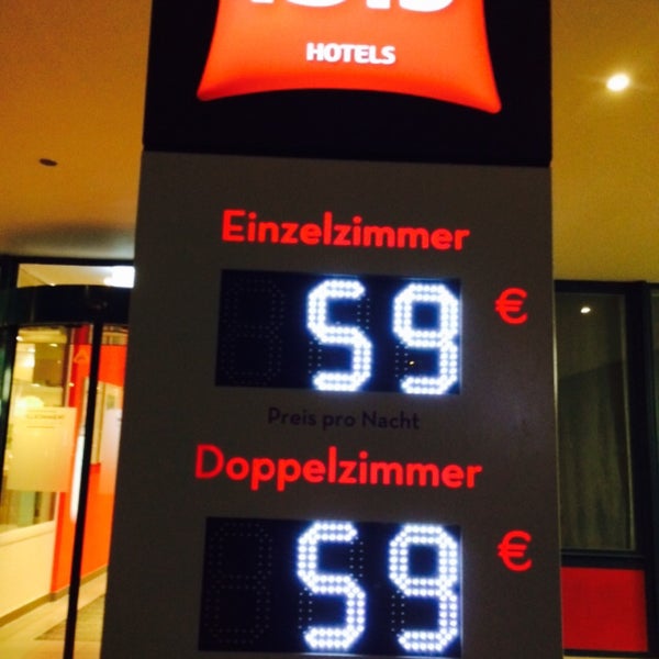 Photo taken at ibis Hotel Berlin Messe by Jacol on 12/8/2014