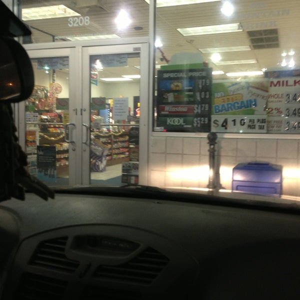 Marathon Gas Station 3208 E Coliseum Blvd