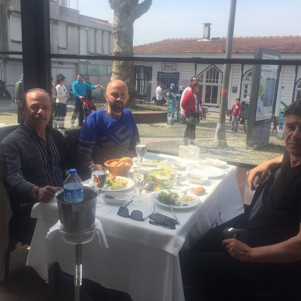 Photo taken at Beybalık Restaurant &amp; Sazende Fasıl by 2020 türkbükü İ. on 4/16/2017