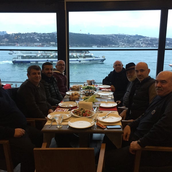 1/30/2017에 2020 türkbükü İ.님이 Beybalık Restaurant &amp; Sazende Fasıl에서 찍은 사진