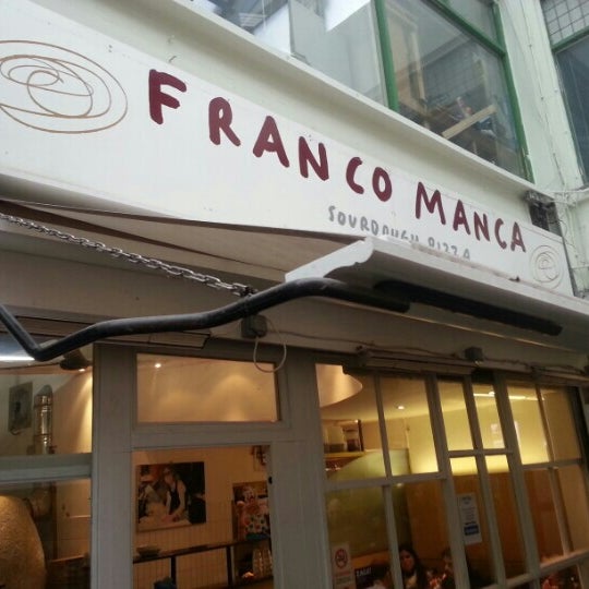 รูปภาพถ่ายที่ Franco Manca โดย Dario C. เมื่อ 11/10/2012