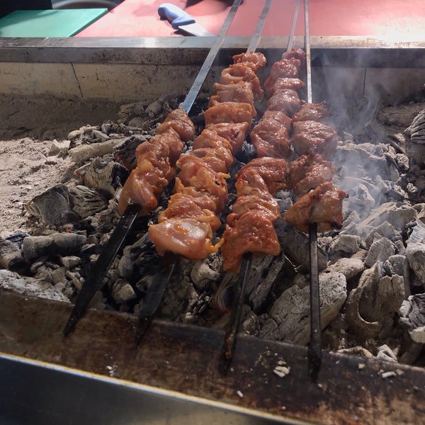 3/31/2019 tarihinde Selahattin I.ziyaretçi tarafından Camelot Cafe &amp; Restaurant'de çekilen fotoğraf