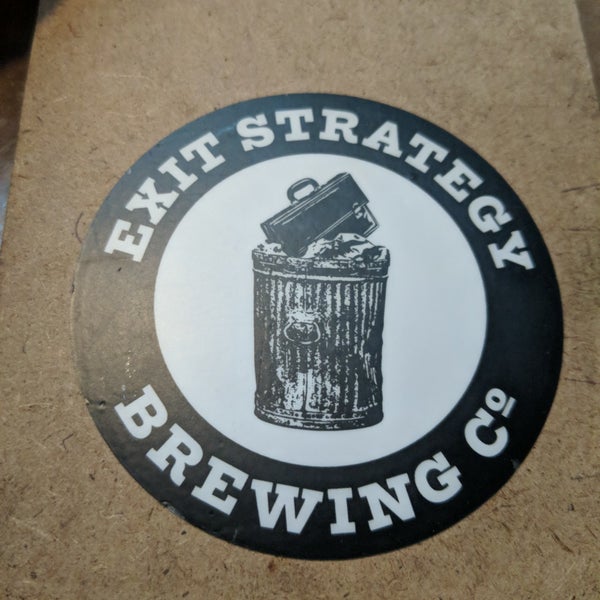 Foto tirada no(a) Exit Strategy Brewing Company por John C. em 2/22/2019