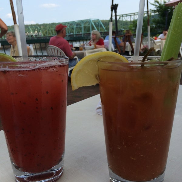 Photo taken at The Landing Restaurant and Bar by Elisa F. on 7/5/2015