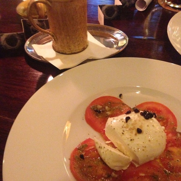 Das Foto wurde bei Cafe restaurant Sudička von Kseniya I. am 10/3/2014 aufgenommen