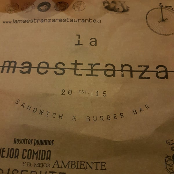 Foto diambil di La Maestranza Sandwich &amp; Burger Bar oleh Roberto A. pada 10/15/2016