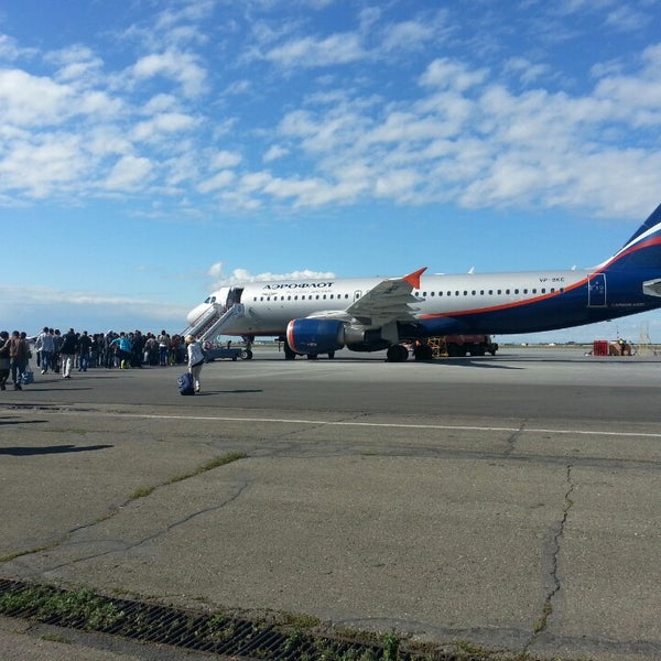 Эмбраер 170 новосибирск абакан. Рейс абакан абакан самолет. Самолет замерз в мюнхене. Рейс абакан абакан самолет. Рейс новосибирск абакан самолет.
