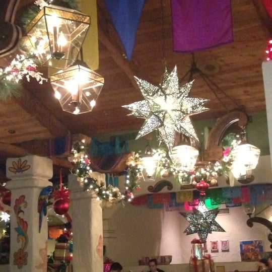 12/2/2012 tarihinde Melody P.ziyaretçi tarafından Hacienda Casa Blanca Mexican Restaurant and Cantina'de çekilen fotoğraf