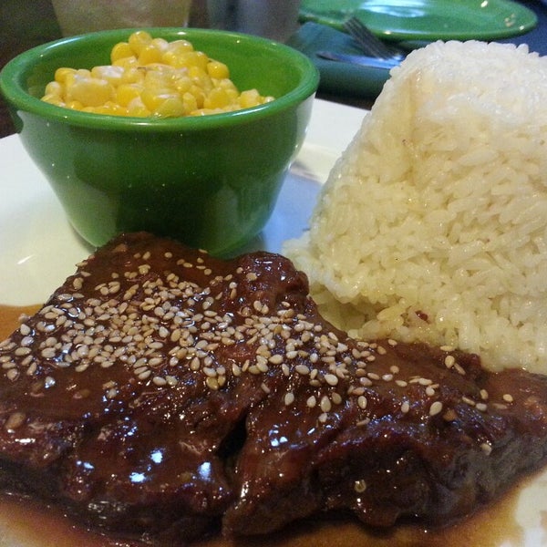 Das Foto wurde bei Tio Chino Restaurant and Bar von Foodie Diva B. am 4/16/2014 aufgenommen