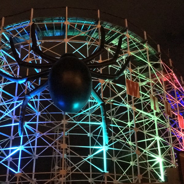 Foto diambil di Frontier City Theme Park oleh Tiffany R. pada 10/4/2015