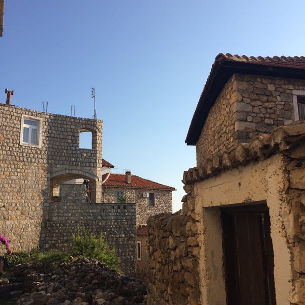 Тирана Ульцинь
