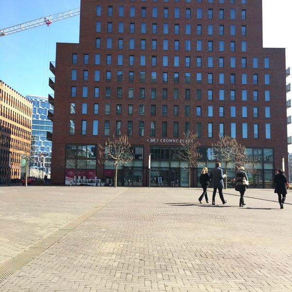 รูปภาพถ่ายที่ Crowne Plaza Amsterdam - South โดย Sepehr เมื่อ 3/27/2017