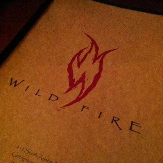 Foto tirada no(a) Wildfire por Chase C. em 10/18/2012