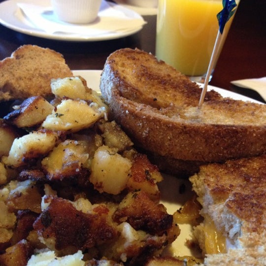 Two Brothers Kitchen Breakfast Spot in Anthem