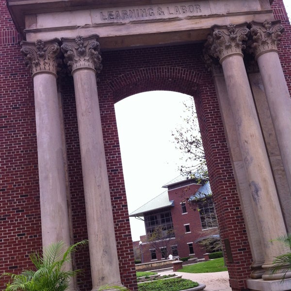 Photo taken at University of Illinois by Gahn S. on 5/6/2013