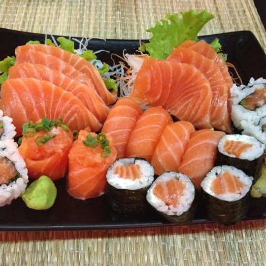 Das Foto wurde bei Restaurante Nippon Cuisine von Juliana F. am 9/19/2012 aufgenommen