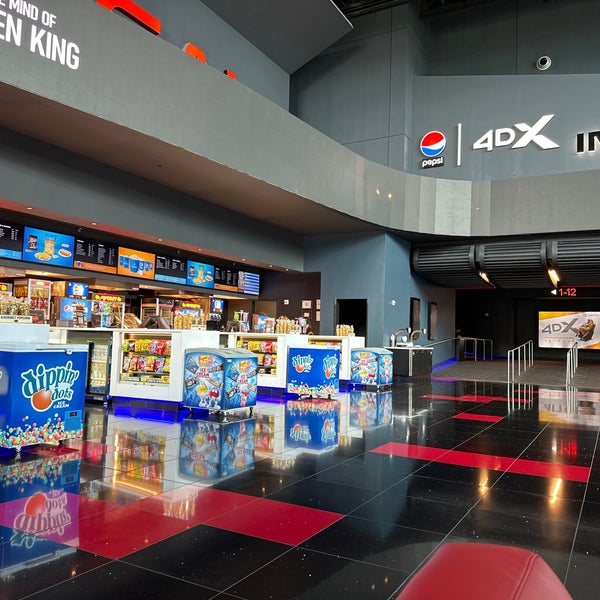 Fotos em Regal Kendall Village IMAX & RPX 8595 S.W. 124 Avenue