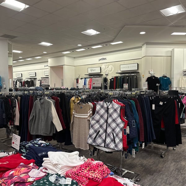 Macy's Outlet Store in Boca Raton