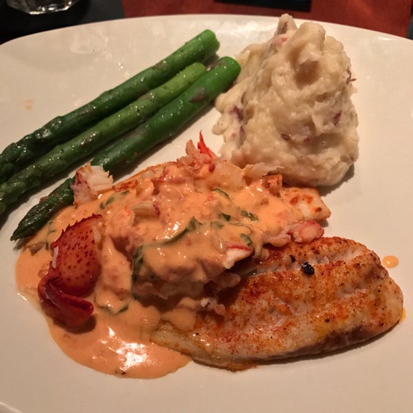 Photos at Mitchell's Fish Market 65 tips from 2353 visitors