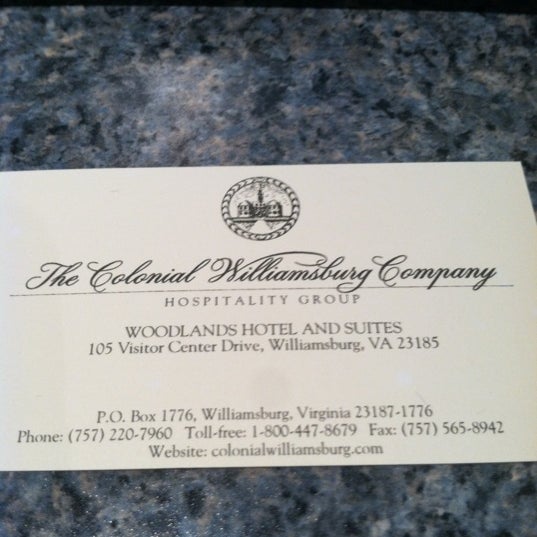 Foto diambil di Williamsburg Woodlands Hotel &amp; Suites, an official Colonial Williamsburg Hotel oleh Michael S. pada 11/1/2012
