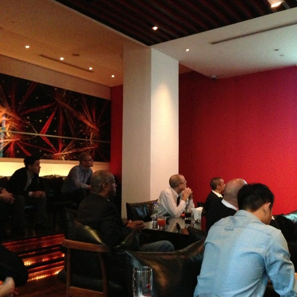 3/12/2013에 Pichai V.님이 Met Bar에서 찍은 사진
