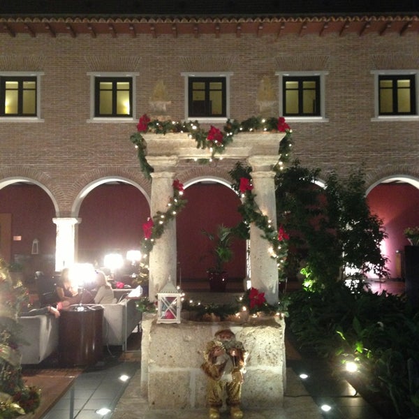 Снимок сделан в Hotel AC Palacio de Santa Ana пользователем Jesus P. 12/23/2012