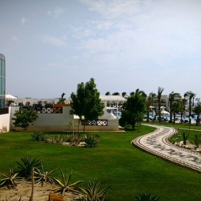 Photo prise au Hilton Marsa Alam Nubian Resort par Nikolas S. le10/14/2012