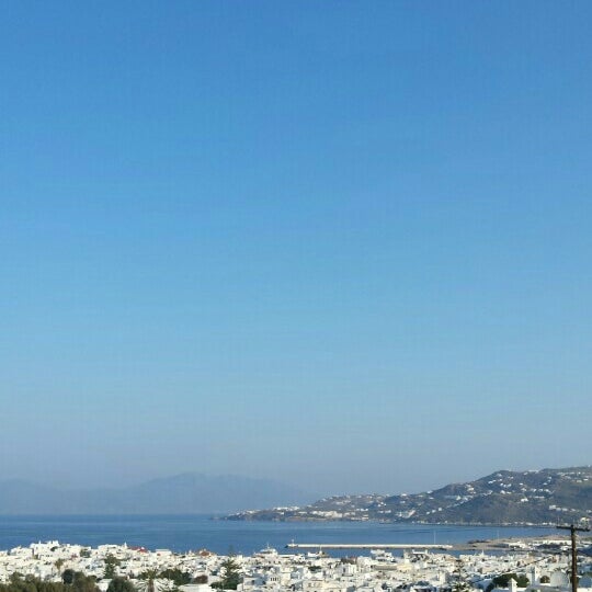 Photo prise au Belvedere Hotel Mykonos par Akis D. le3/21/2016