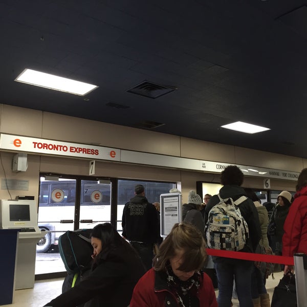 Foto tirada no(a) Ottawa Central Station por Tiago L. em 3/1/2015