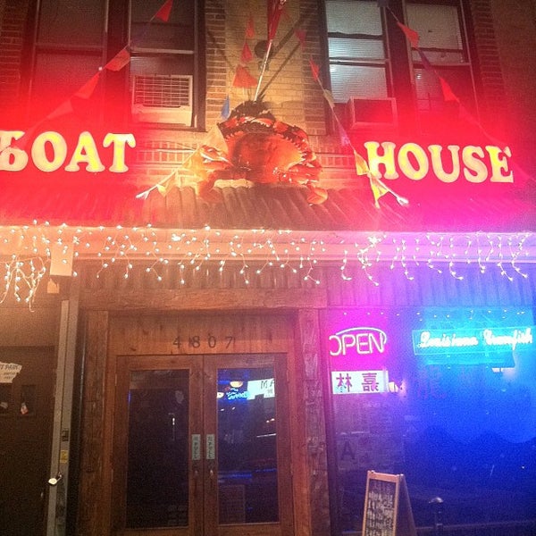 รูปภาพถ่ายที่ Boat House โดย Ben เมื่อ 1/13/2013